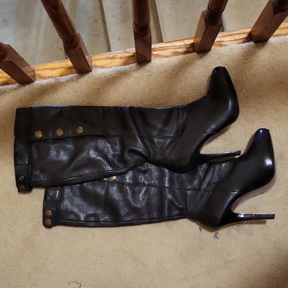 Sexy tall black healed boots